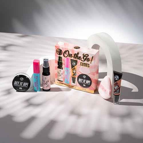 W7 On the Go Cuties Gift Set - Mini Makeup Essentials with Primer, Mascara, Setting Spray, Loose Powder & Powder Puff - Travel Size Beauty Favourites - Stocking Stuffer
