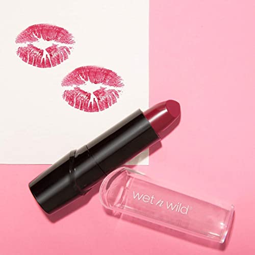 wet n wild Silk Finish Lipstick, Hydrating Rich Buildable Lip Color, Formulated with Vitamins A,E, & Macadamia for Ultimate Hydration, Cruelty-Free & Vegan - Java