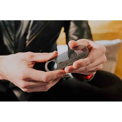 Chicago Comb No. 2 Carbon Fiber + Black Horween leather sheath, Made in USA