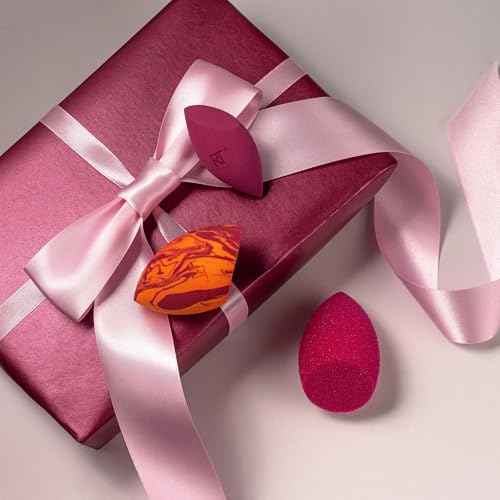 Real Techniques Makeup Sponge Superstars Gift Set, 3 Piece Holiday Set with Travel Case, Blending Sponges for Foundation, Concealer & Powder, Christmas Gift, Cruelty-Free & Vegan