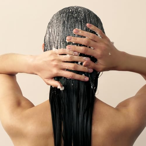 Christophe Robin Purifying Scalp Scrub with Sea Salt ? Deep-Cleansing Detox Exfoliating Treatment for Oily Roots & Sensitive Scalps, Removes Build-Up & Soothes Irritation