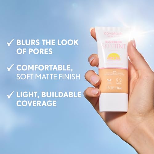 COVERGIRL Clean Fresh Blurring Skin Tint SPF 30 - Liquid Foundation