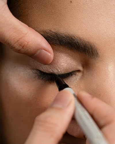 RUBY VIBE CO Black Eyeliner Pen - Medium Tip, Smudge-Resistant
