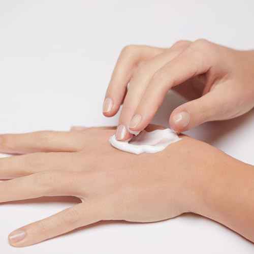 Blue Lagoon Skincare Mineral Moisturizing Cream ? Psoriasis Cream & Psoriasis Treatment for Skin ? Hydrates Dry Skin, Lightweight, Fragrance-Free, 300ML