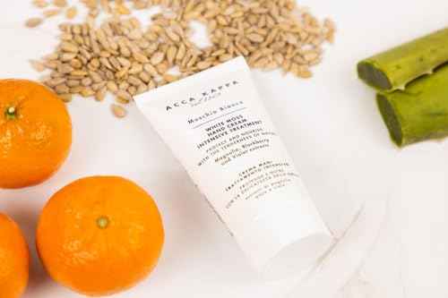 Acca Kappa White Moss Hand Cream 75 mL Shea Butter Olive Lipids Hydrating Protective Formula for Men and Women