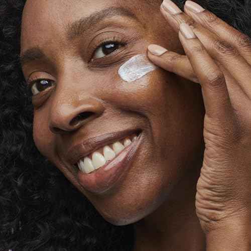 No7 HydraLuminous+ Hydrating Dual Phase Face Mask - Hyaluronic Acid Overnight Face Mask with Vitamin B3 Niacinamide for Skin Barrier Repair & Radiant-Looking Skin (3.5 Fl Oz)