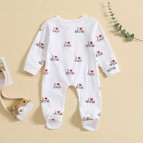Baby Long-Sleeve Jumpsuit with 'I Love DAD Mum' Letters - Solid Printed