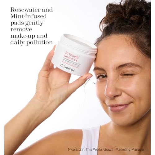This Works - In Transit No Traces Cleansing Pads, Rosewater & Mint Infused Facial Wipes, Gentle Make-Up Remover (80 pads)