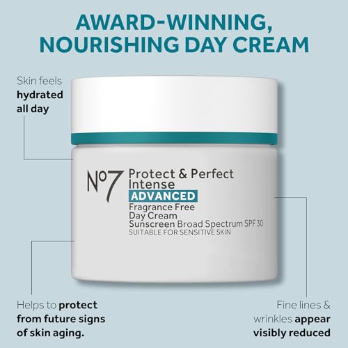 No7 Protect & Perfect Intense Advanced Day Cream SPF 30 - Anti-Aging Facial Moisturizer with Anti-Wrinkle Technology - Hydrating Hyaluronic Acid Cream for Radiant Youthful Skin (50ml)