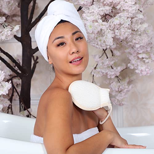 Daily Dual Texture Scrubber - Daily Concepts - Regular texture where you need more exfoliation and soft texture for the more gentle parts of your body
