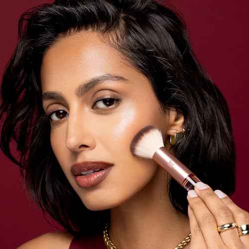 Real Techniques Cherry On Top A Brighter Hue Base Set, Face Makeup Brushes & Travel Covers, For Foundation, Concealer, Powder, & Blush, Synthetic Bristles, Vegan & Cruelty-Free, 6 Piece Set