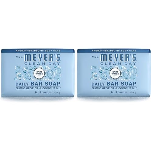 First Aid Beauty - Facial Radiance Pads with Glycolic & Lactic Acids, Daily Exfoliating Pads with AHA, Visibly Smaller Pores, Help Tone & Brighten Skin, One-Step Makeup Prep, Compostable, 28
