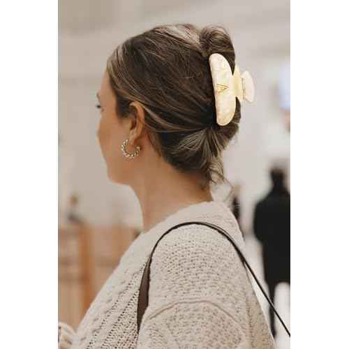 LILIE&WHITE Acrylic Letter Hair Clips For Women Stylish A Monogram Hair Claw Alphabet Hair Clip Fashion Glitter Claw Clips Elegant And Durable Hair Accessory Large Hair Clips A