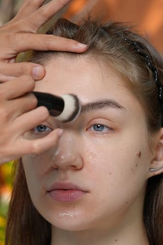 Natural Canvas Primer for Face – Pore Blurring & Oil Control