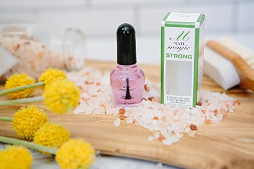 Nail Magic Botanical Nail Strengthener - Horsetail Extract Treatment (0.5 oz)