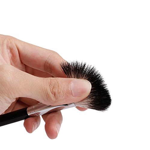 DUcare Highlighter Fan Brush - Soft Goat Hair Tool for Blending, Setting Concealer & Finishing