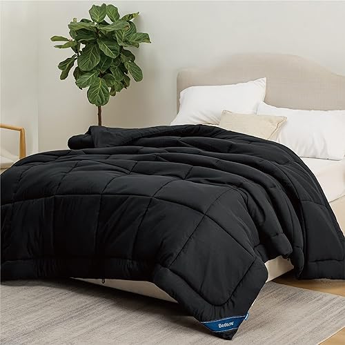 Bedsure Comforter Duvet Insert - Quilted Comforters King Size, All Season Duvet, Down Alternative Bedding Comforter with Corner Tabs(Black,King 90"x102")