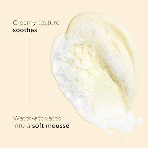 Clarins Hydrating Gentle Foaming Face Cleanser | Cleanses, Soothes, and Softens | Contains Aloe Vera to Boost Hydration | Soap-Free | SLS-Free| Normal To Dry Skin Type