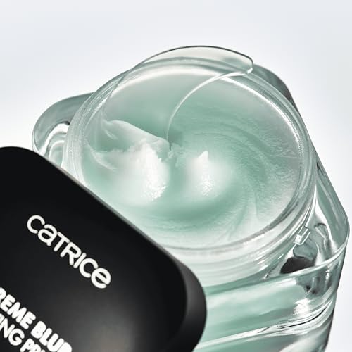 Catrice Extreme Blur Mattifying Primer with Hyaluronic Acid