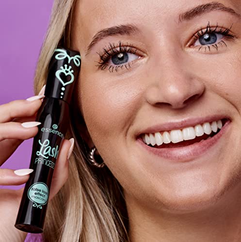 Essence Lash Princess Mascara & Stay Play Gel Eyeliner Bundle