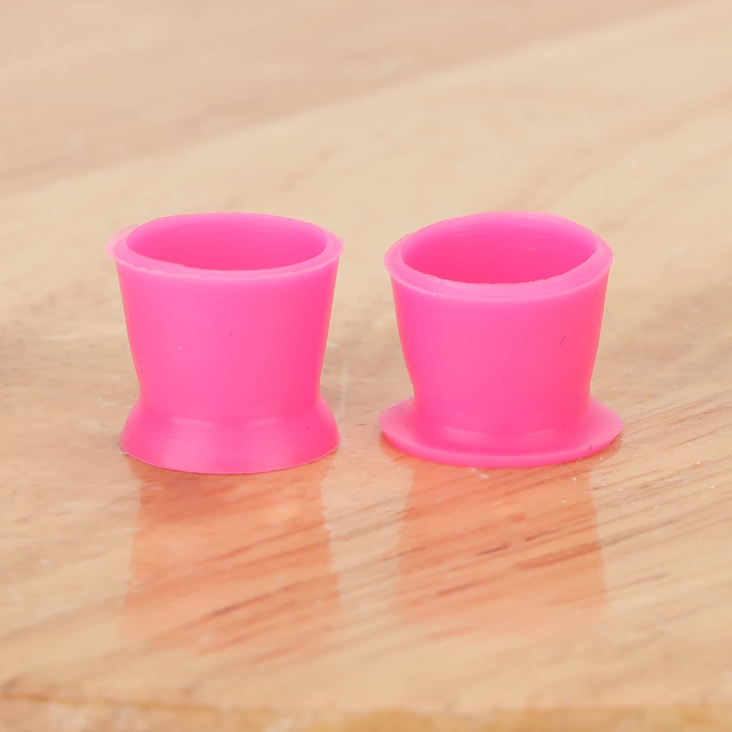 300Pcs Ink Cups Ink Cup Disposable Silicone Pigment Cup Eyebrow Lip Color Pigment Cup Mixed 300PCS Disposable Pigment Ink in 12mm Cups