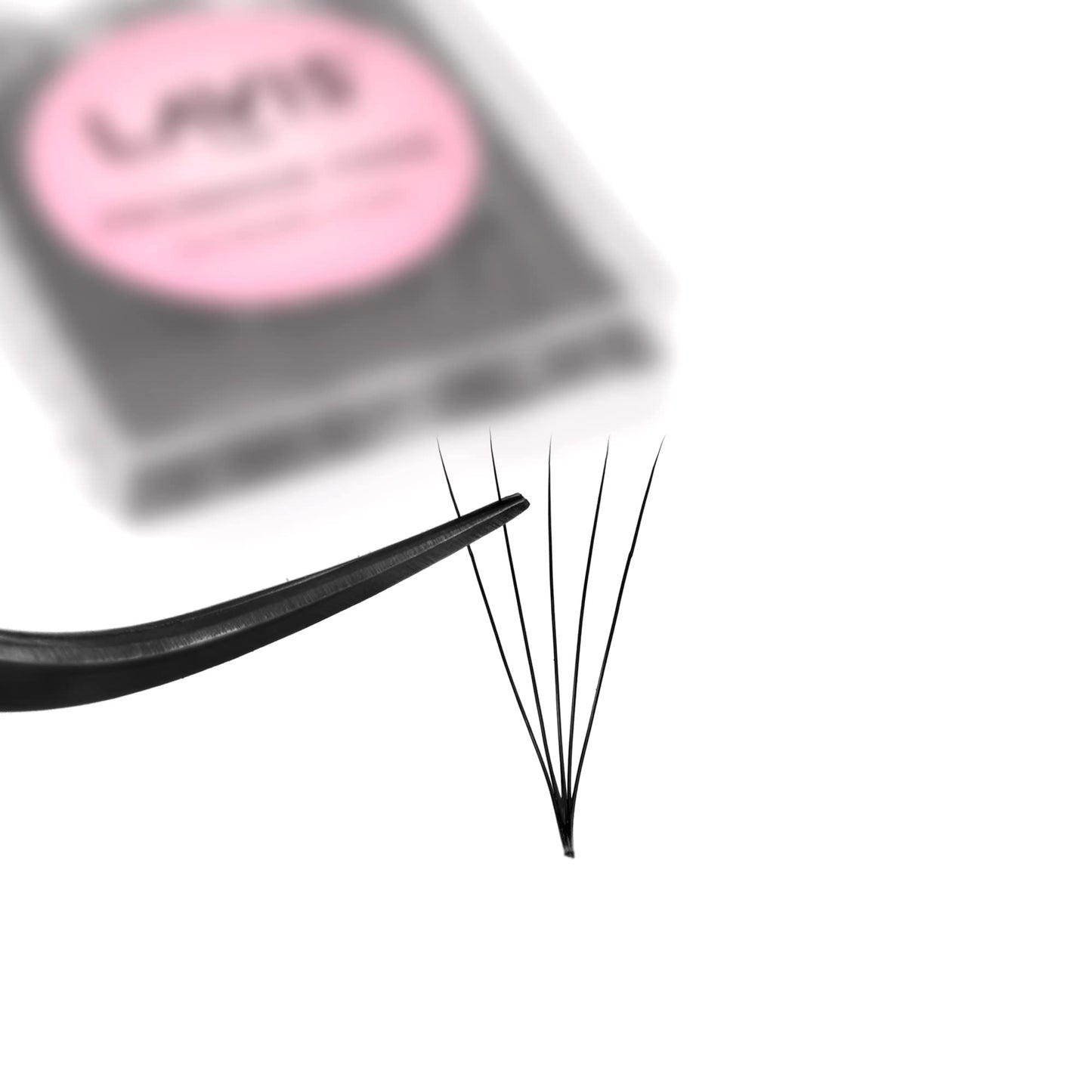 LAVISLASH 500 Promade Fans Eyelash Extension | Promade Loose Volume Eyelash | Mutiple Options 3D-8D/10D/12D/14D/16D Fans | 0.03/0.05/0.07mm Thickness | C/CC/D Curl | 8-16mm Length(5D-0.07-CC-15mm)