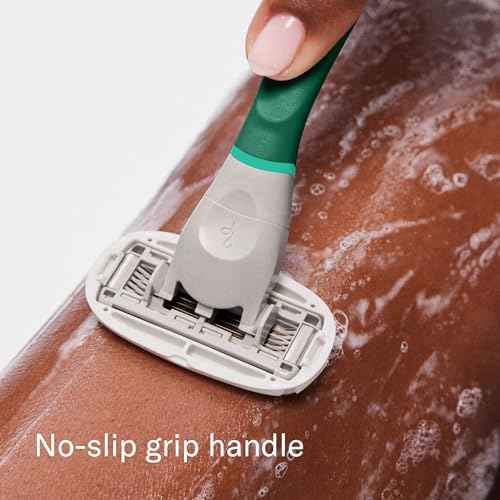 Flamingo Women's Razor Holiday Gift Set - Razor Handle, Blade Refill, Mini Smoothing Shave Scrub, Mini Nourishing Shaving Oil, Mini Soothing Shave Serum, and Shower Holder