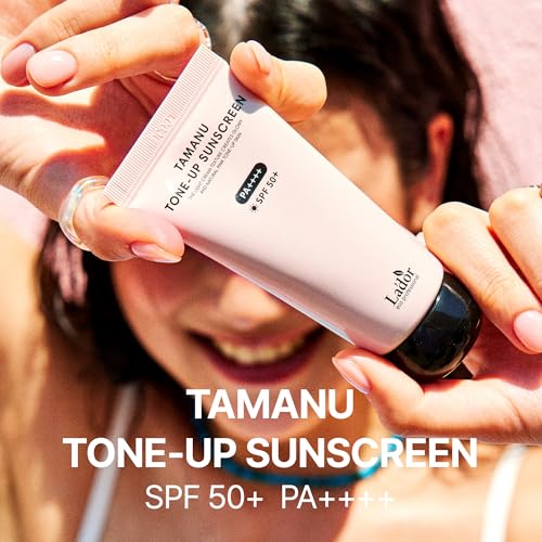 LA'DOR Tamanu Tinted Sunscreen SPF 50+ PA++++ Moisturizer Primer