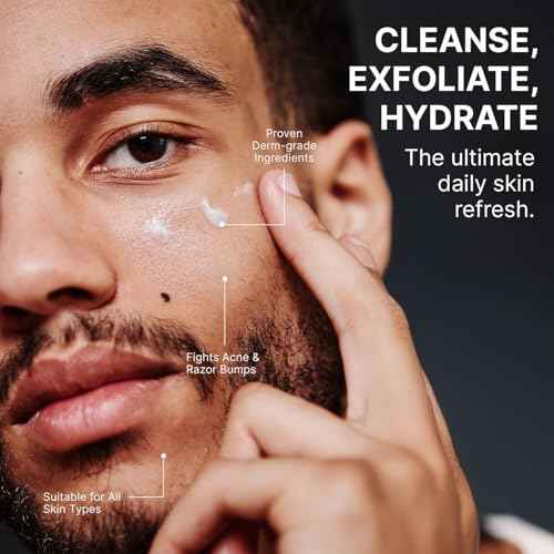 MAXXED Men's Skincare Set - Travel Skincare Set with Under Eye Cream, Charcoal Face Wash, Jojoba Face Scrub and Vitamin C Moisturizer - 4 in 1 Men's Skin Care Kit for Hydration and Pore Cleansing