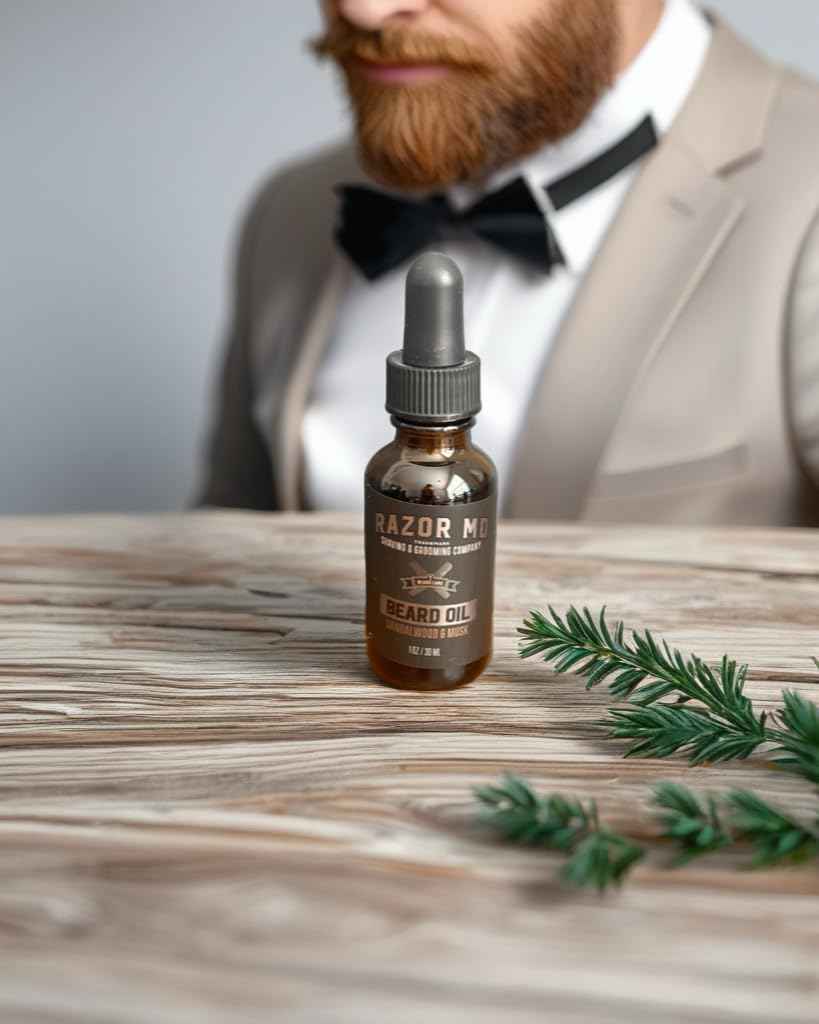 Razor MD Natural Beard Oil for Men with Fast Absorbing Formula and Non-Greasy Finish, Sandalwood Scent, 1oz