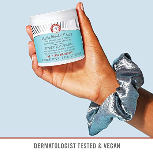 First Aid Beauty Facial Radiance Pads 60 Pads