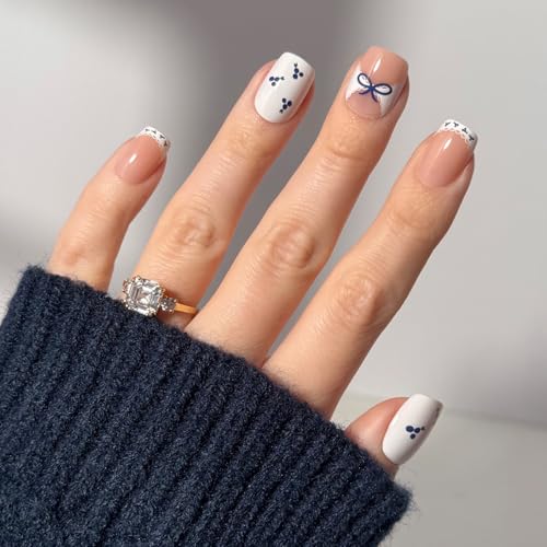 Glamnetic Press On Nails - Blue A Kiss | Short Squoval Design Kit