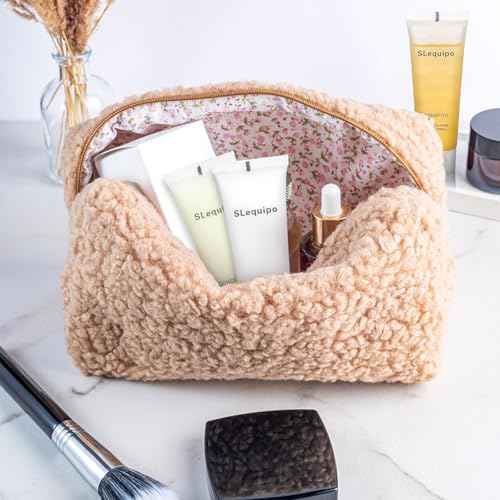 4-IN-1 Hotel Toiletries Bulk Set (200PCS) 4-Piece Set: 50 Hotel Bar Soap 0.5oz, 50 Hotel Shampoo, 50 Conditioner Travel Size, 50 Hotel Body Lotion - Bulk Mini Guest Amenities