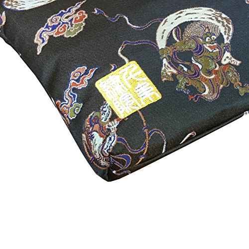 Brocade zipper pouch, lined with Nishijin brocade, size M.