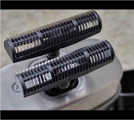 Supreme Trimmer Crunch Lite STF600 | Professional Double Foil Shaver for Men | Cordless & Corded, 60 Min Runtime, Hidden LED Display | Barber Face & Head Finishing Razor