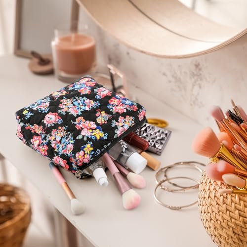 3 Pcs Quilted Makeup Bags Large Floral Cosmetic Bag for Women Cotton Makeup Bag Set Travel Toiletry Bag Aesthetic Cute Cosmetic Pouch for Women Christmas Gifts Organizer Home Bathroom