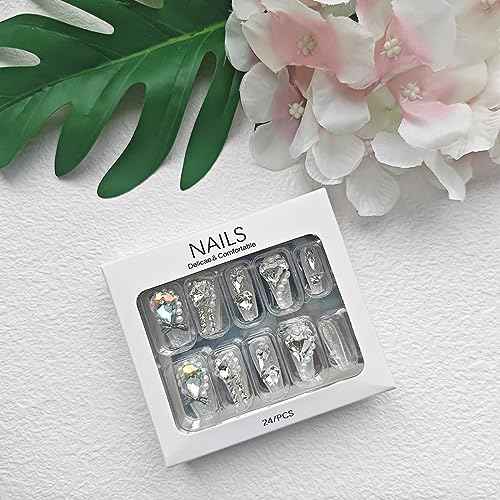 24Pcs Medium Press on Nails Large 3D Rhinestones Artificial Nails White Fake Nails Glossy False Nails Pearl Press on False Nails Handmade Manicure Designed for Beautiful Women Glitter