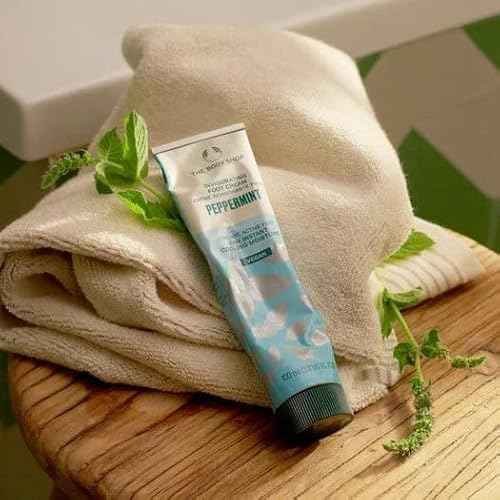 The Body Shop Peppermint Intensive Cooling Foot Rescue Cream, 100ml