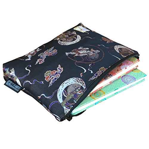 千糸繍院 Brocade zipper pouch, lined with Nishijin brocade, size M. (Shikkokufujinraijin)