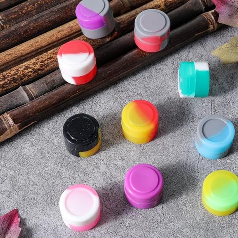 100 Pieces Silicone Wax Containers Non Stick Silicone Wax Containers Multi Use Storage Jars Oil Concentrate Bottles for Home Kitchen Travel, Assorted Colors (2 ml)