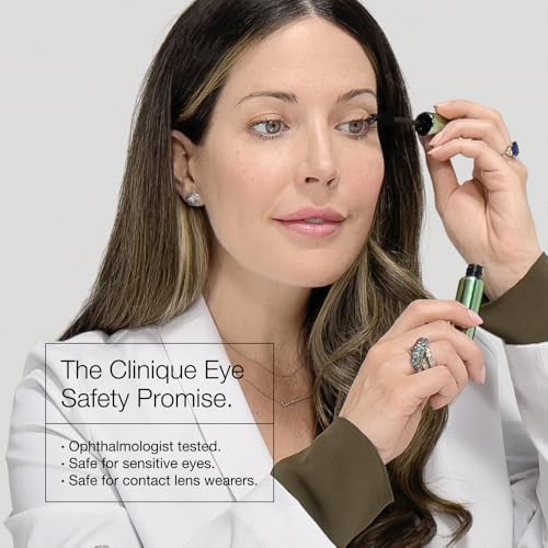 Clinique Eye Shader Brush For Eyes | Large + Plush, Ideal for Blending Eyeshadow