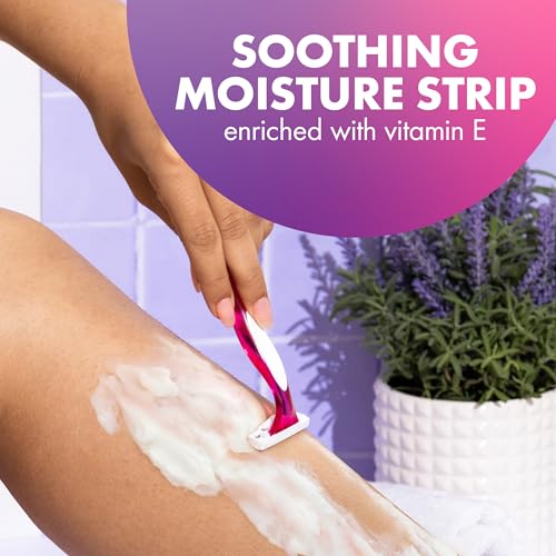Gillette Venus Smooth Razor for Women, Includes 1 Reusable Razor Handle + 2 Count 3-Bladed Refills, Ergonomic Soft Grip Handle
