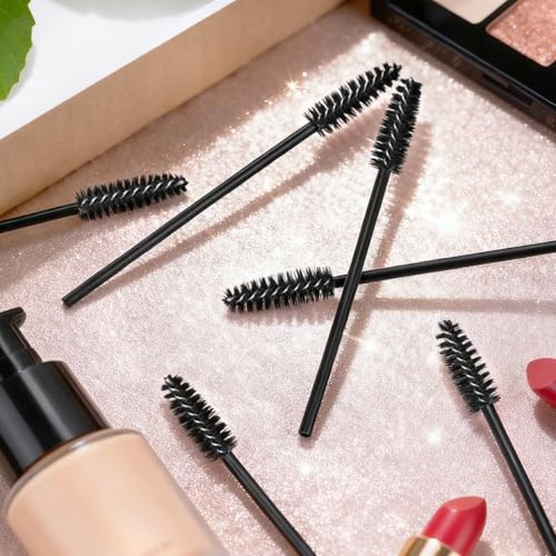 600-Pcs Disposable Eyelash Brushes with Container - Mascara Wands