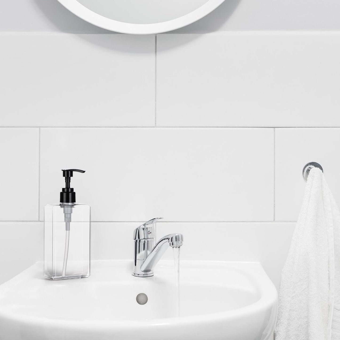 Yebeauty Pump Bottle Dispenser, 10oz 300ml Empty Plastic Shampoo Pump Bottles Shower Soap Dispenser Refillable Liquid Containers for Conditioner Body Wash, Bathroom Kitchen, 2 Pack Clear