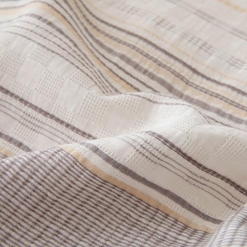 Amazon Basics 3-Piece Comforter Set Queen Beige Striped – Jacquard All-Season