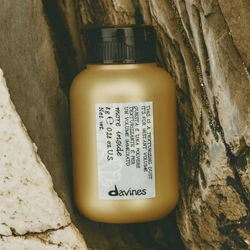 Davines This Is A Texturizing Dust Powder, Medium Hold Instant Volume - Volume Powder for Root Lift - Creates Matte Texture & Grip, 0.28 oz