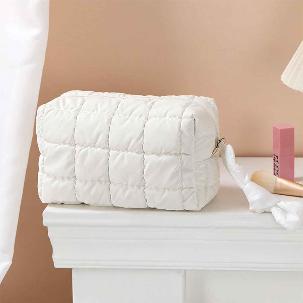 ZEROONEJIUJIU Women Cosmetic Bag Travel Puffy Makeup Bag Toiletry Pouch Puffer Make up Organizer Bag (White)