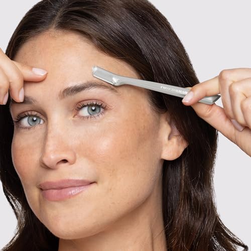 Tweezerman Eyebrow Razor and Mini Tweezer Set with 3 Replacement Blades and Safety Cap (Stainless Steel)