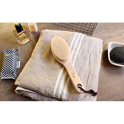 Japanese Body Brush for Bath or Dry Brushing, Exfoliation, Cellulite Treatment, Short Handle, Medium Soft
