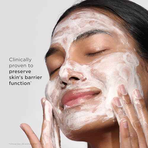 Clarins Hydrating Gentle Foaming Face Cleanser | Cleanses, Soothes, and Softens | Contains Aloe Vera to Boost Hydration | Soap-Free | SLS-Free| Normal To Dry Skin Type